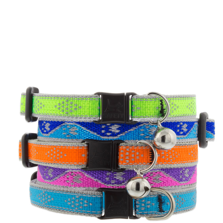 Assorted cat collars with and without bells in Reflective colors and designs